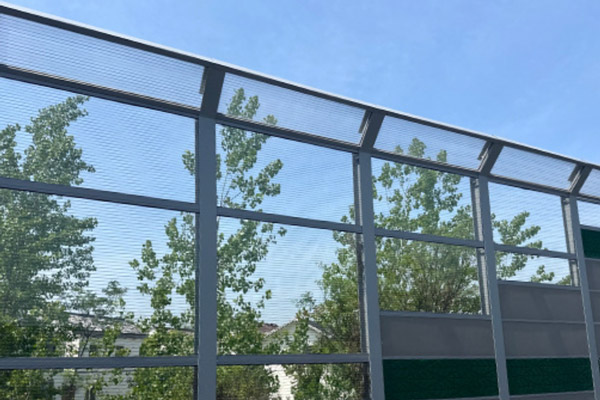 沈阳隔音围挡的材料选择与设计原则：打造高效隔音、耐用美观的城市屏障